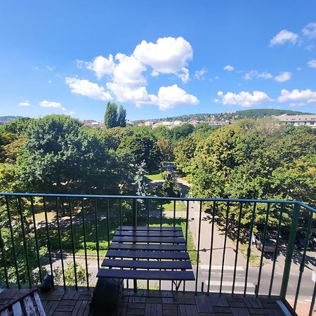 Sunny Panorama Flat Near Castle With Balcony Apartment Budapest Bagian luar foto